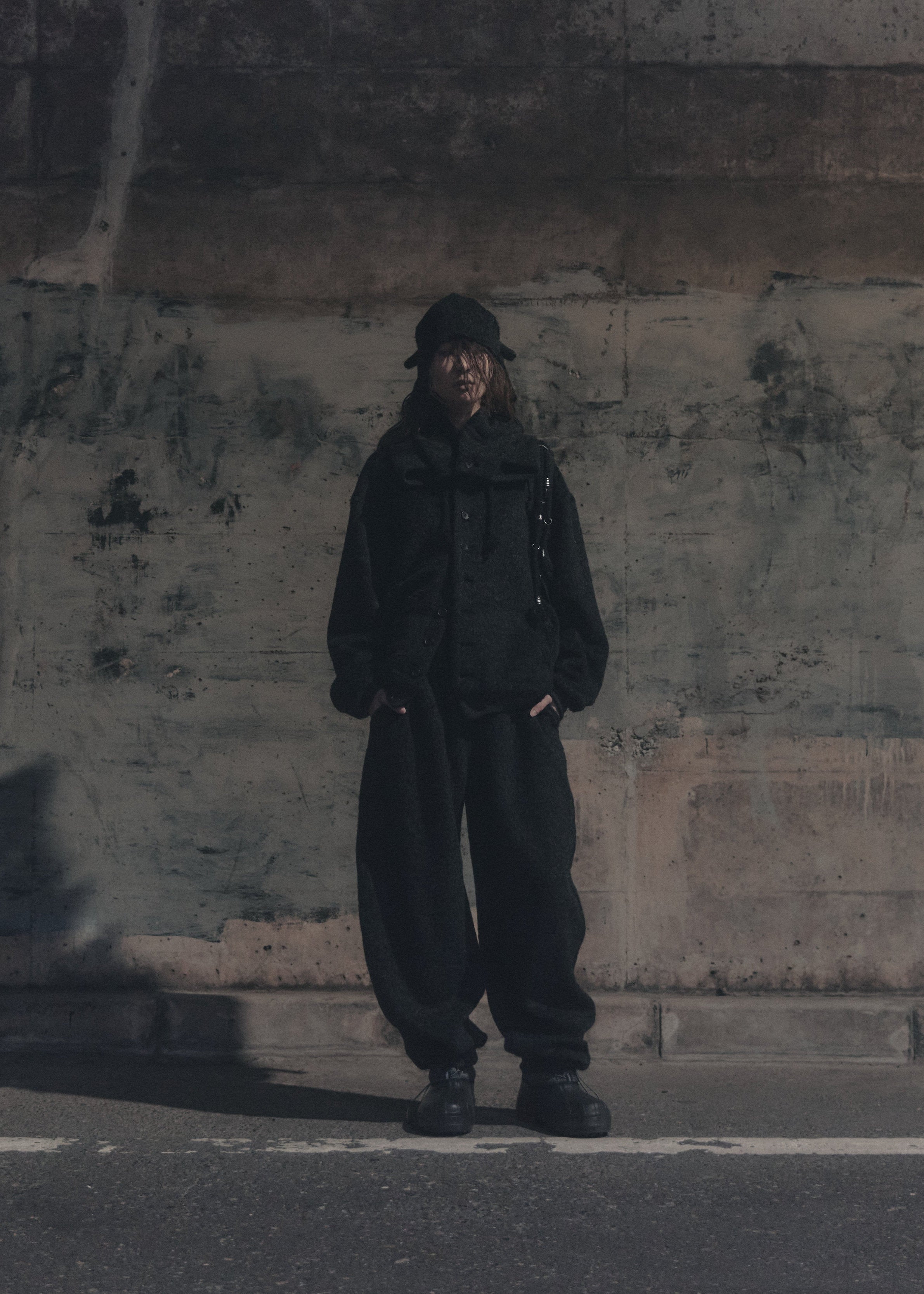Motion Relaxed Shaggy Pants [BK]