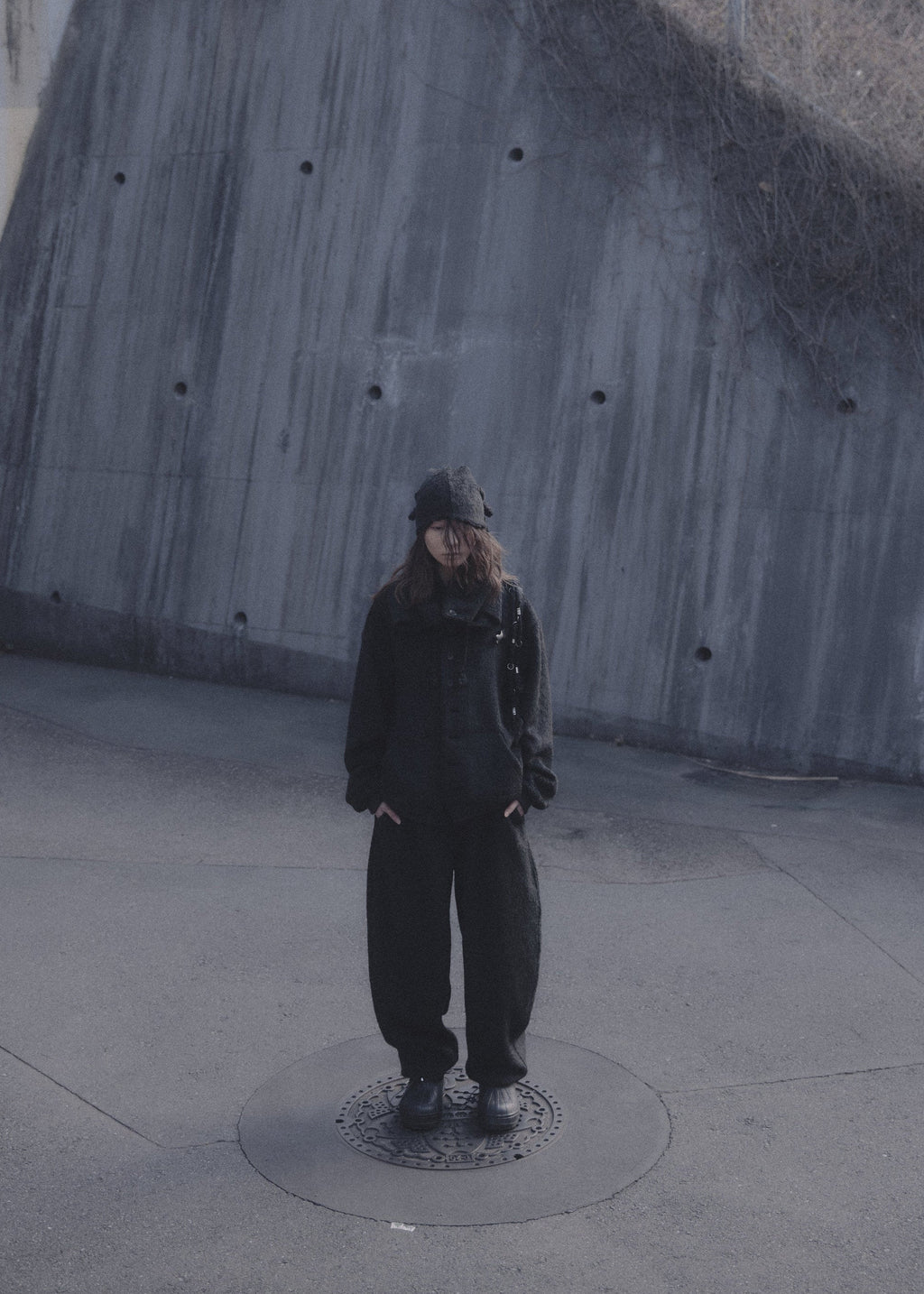 Integrated Gloves Dreadlock-Style Beanie