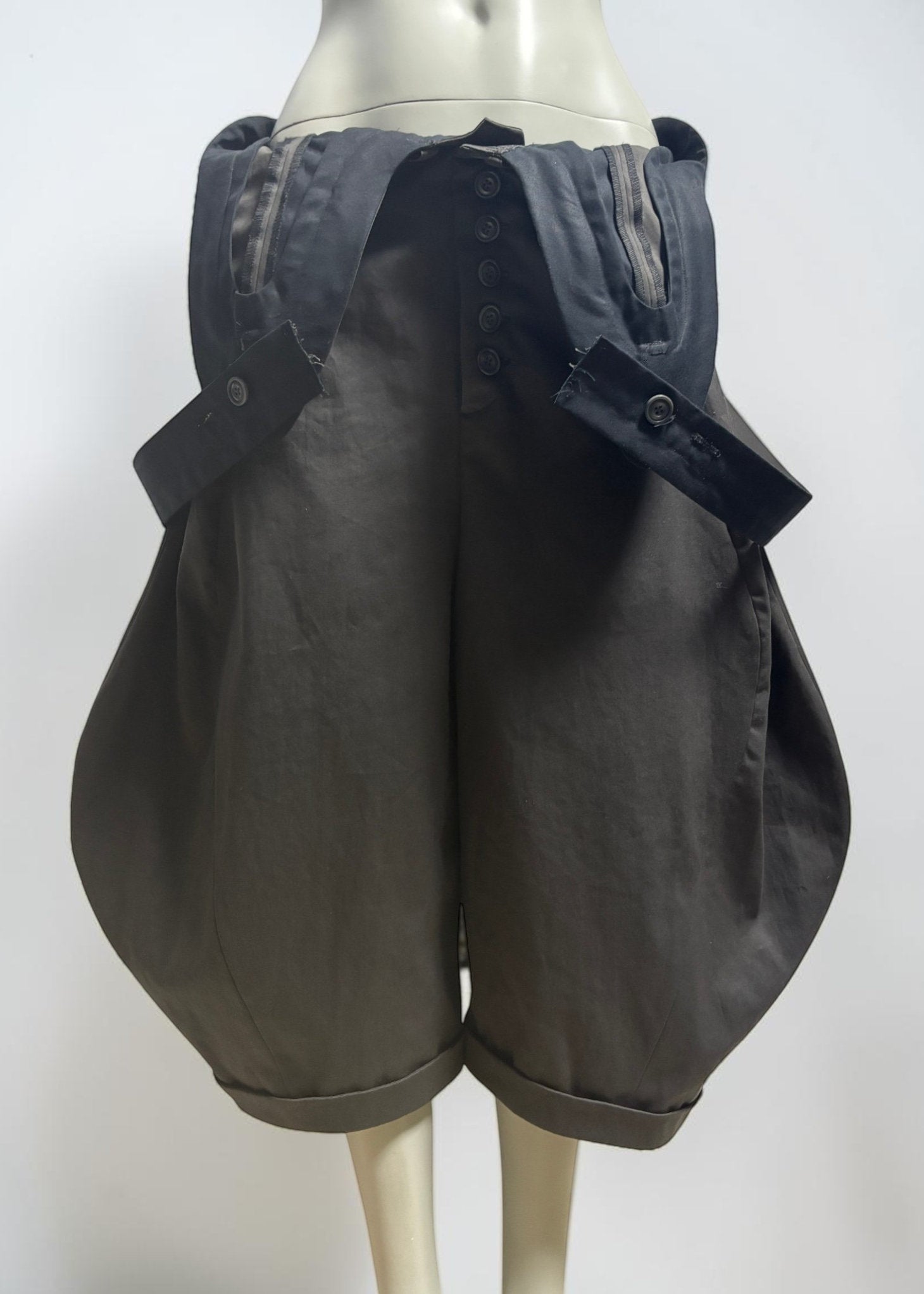 Suspended Form Trousers [CH]