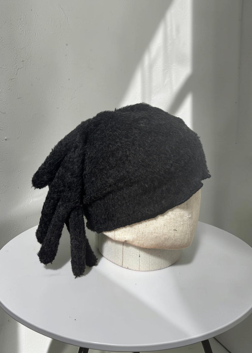 Integrated Gloves Dreadlock-Style Beanie