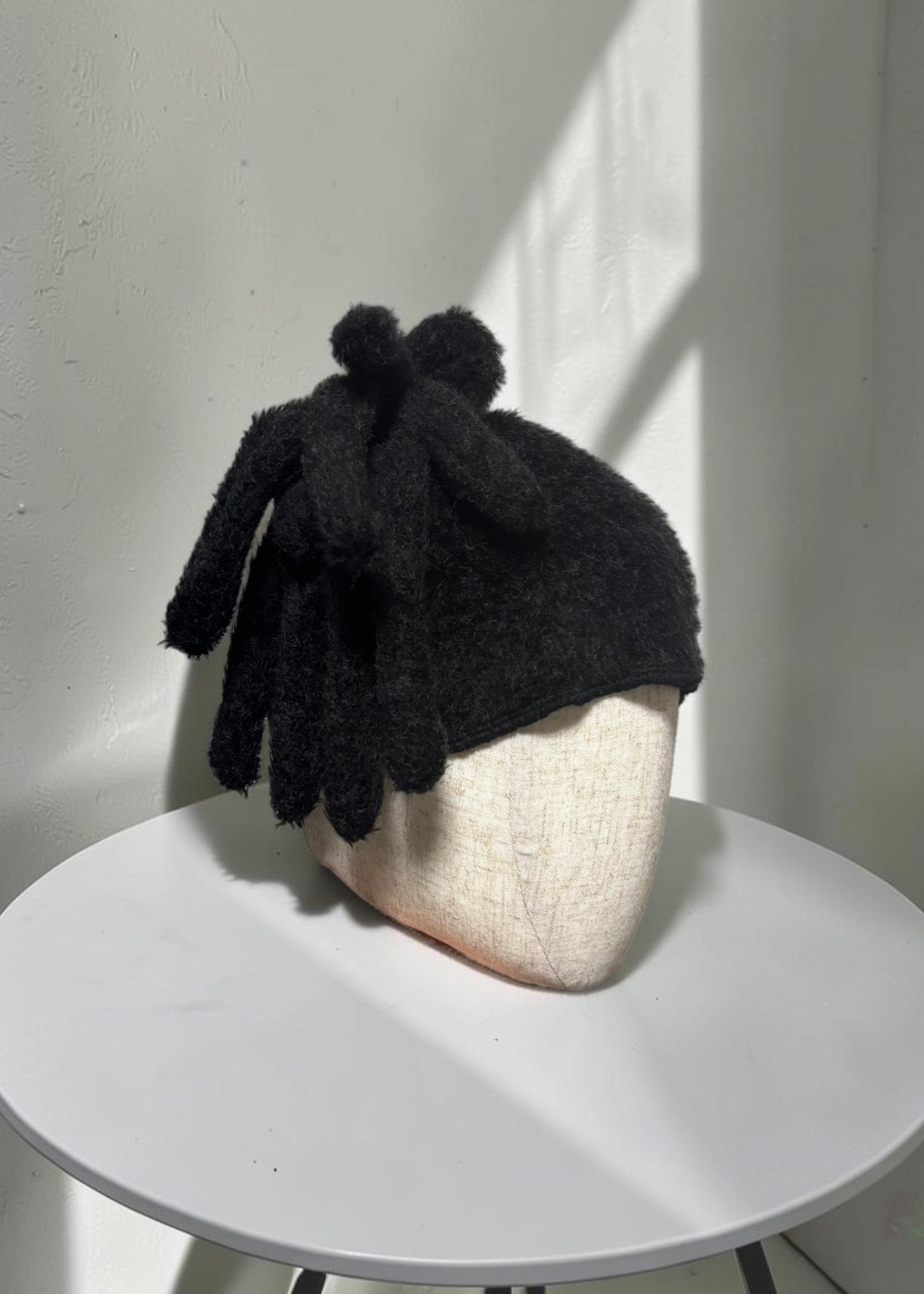 Integrated Gloves Dreadlock-Style Beanie
