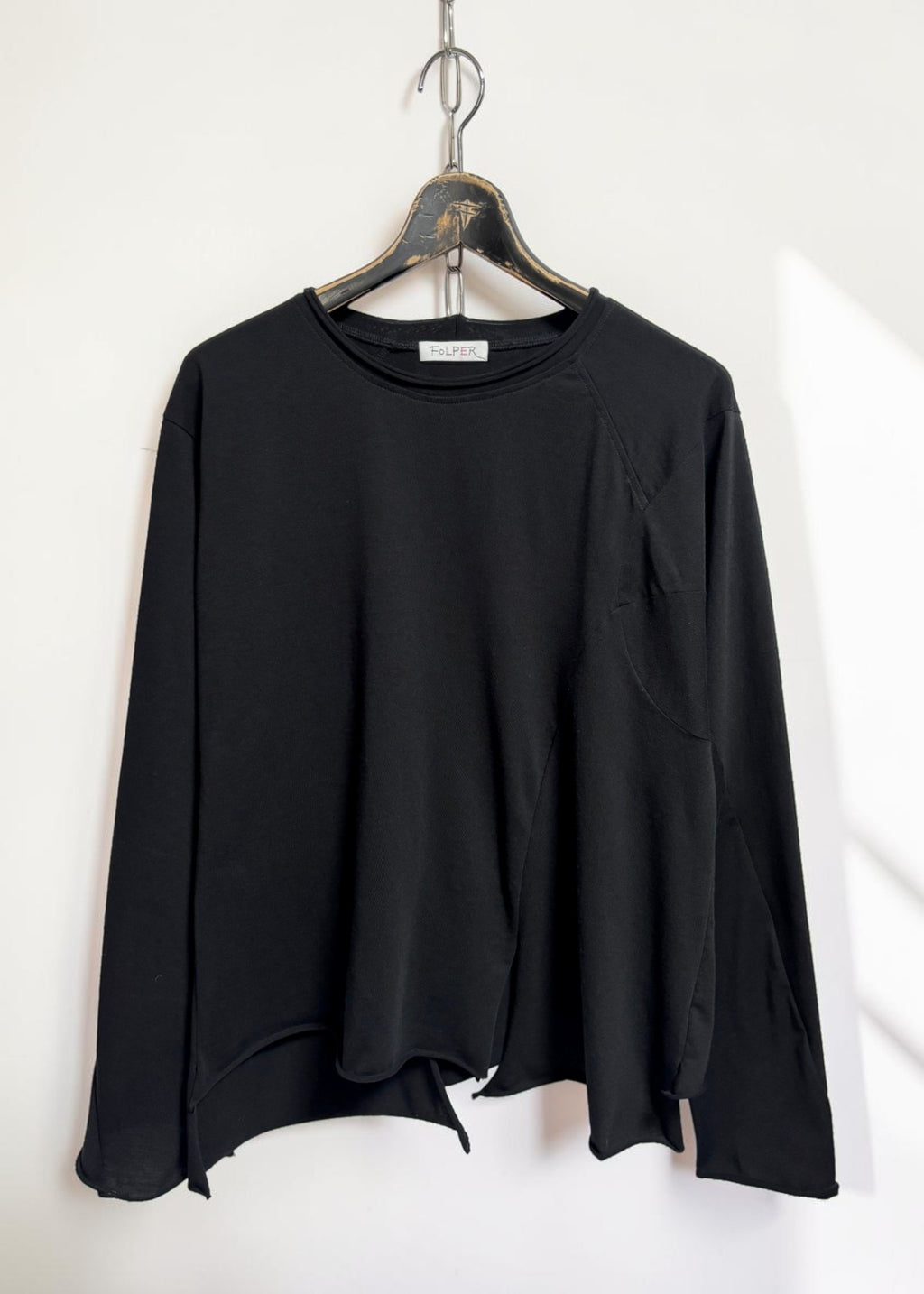 Offset Long-Sleeve Tee [BK]