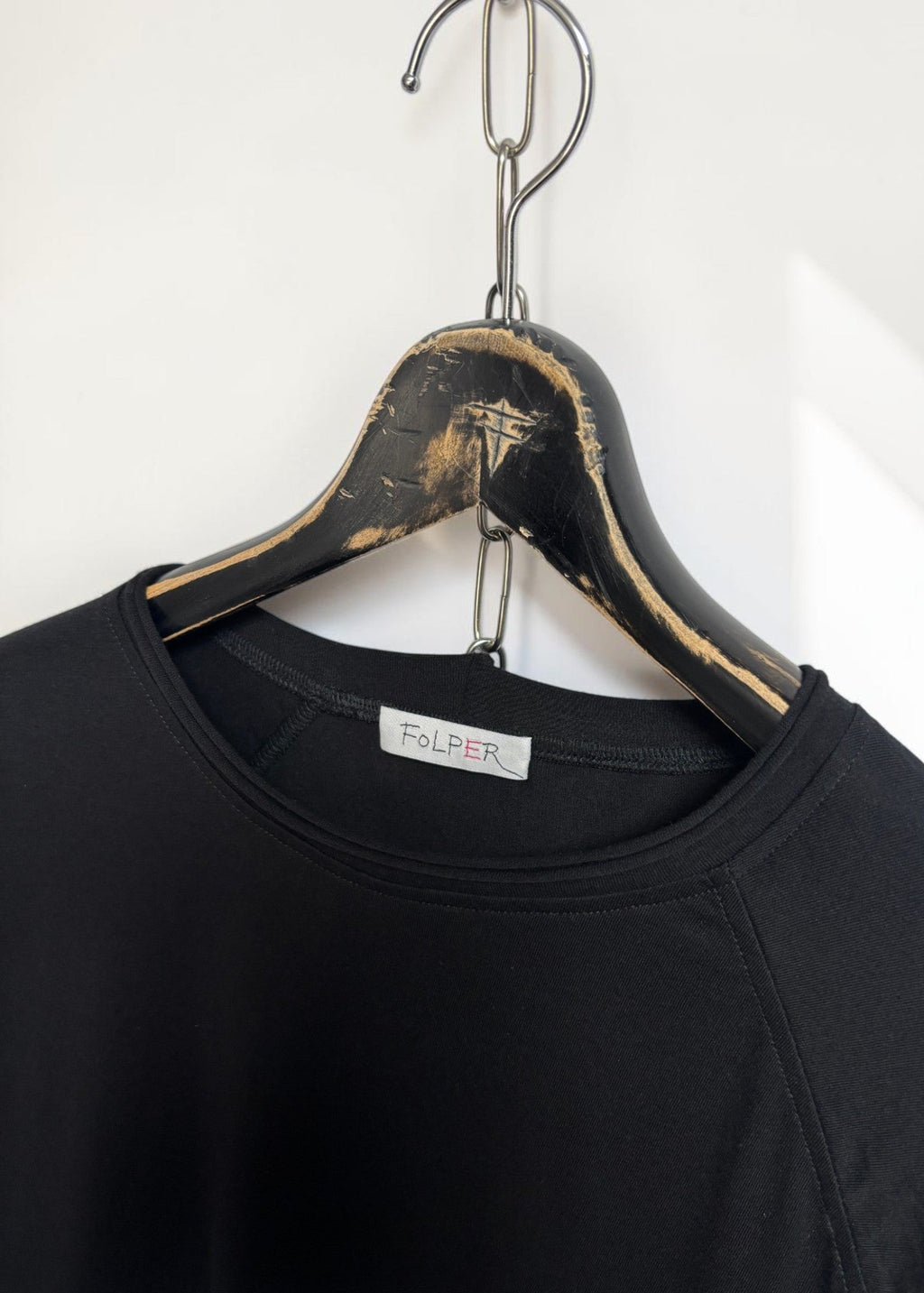 Offset Long-Sleeve Tee [BK]