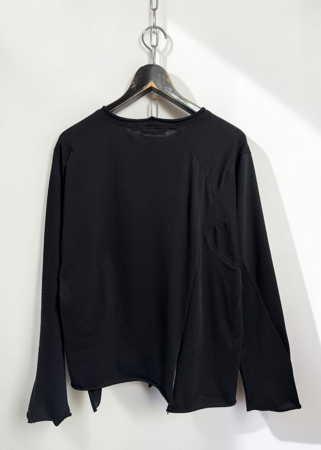 Offset Long-Sleeve Tee [BK]