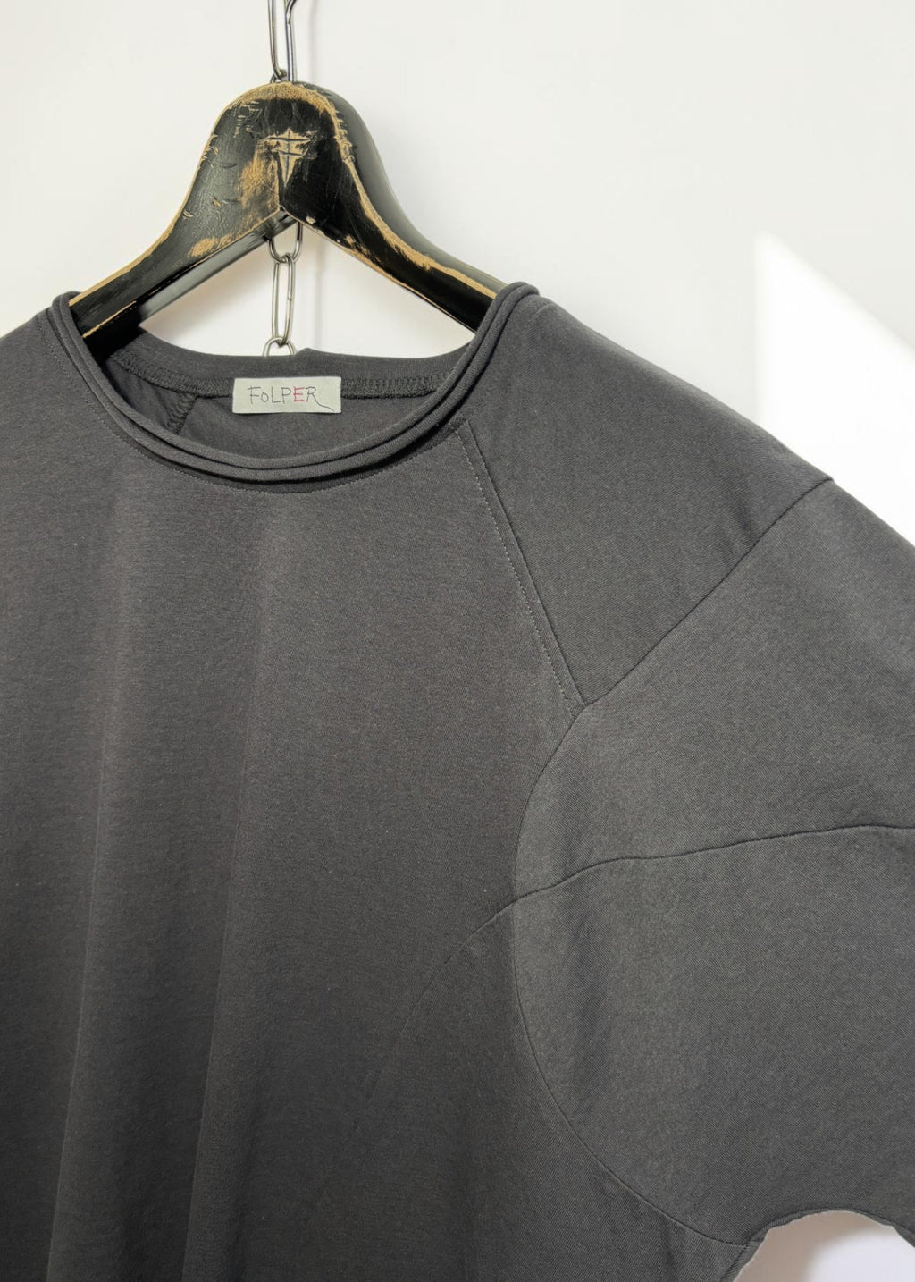 Offset Short-Sleeve Tee [NV]