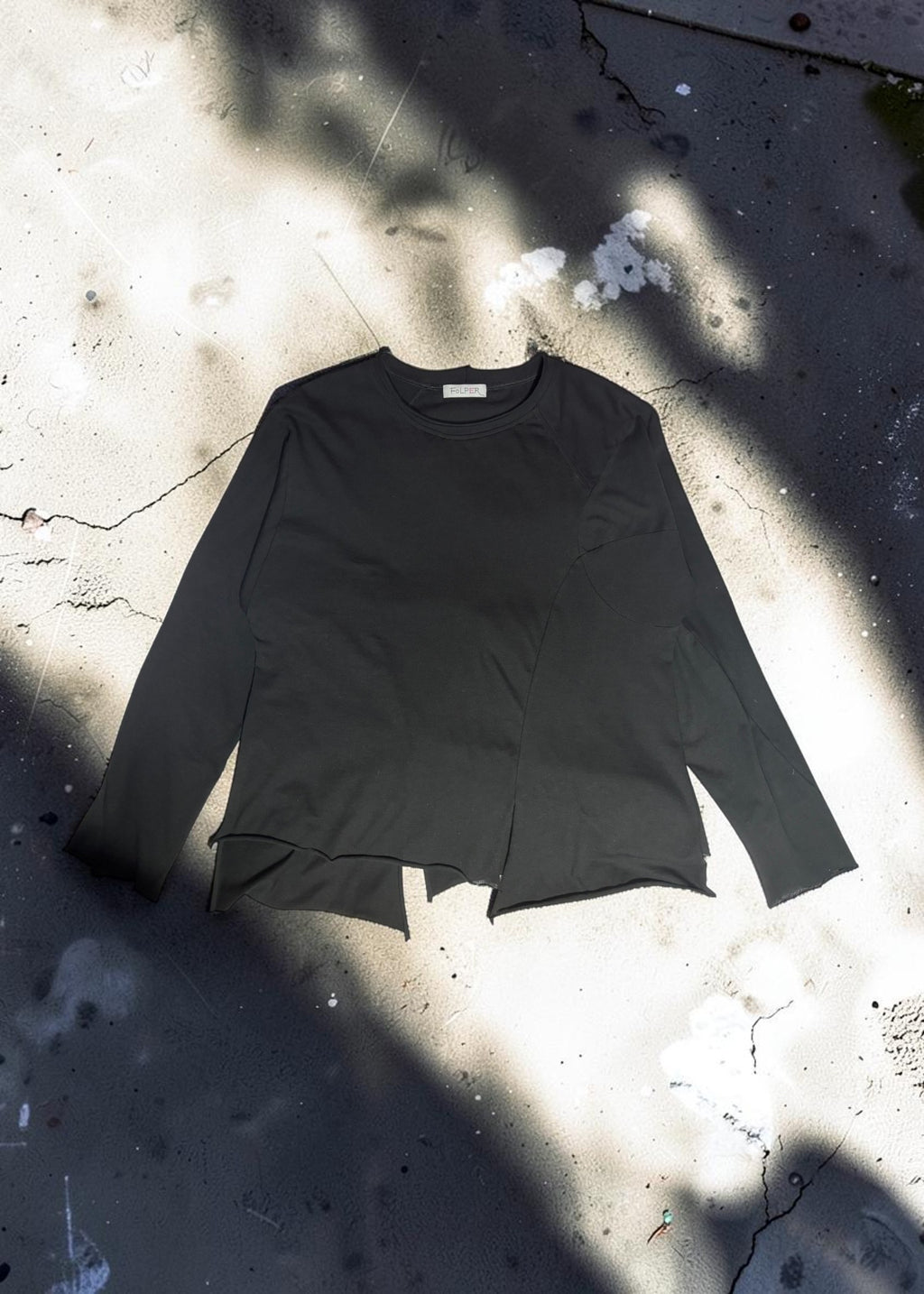 Offset Long-Sleeve Tee [BK]