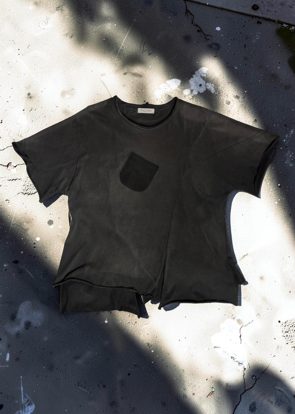 Sun-Faded Effect Offset Short-Sleeve Tee [BK]