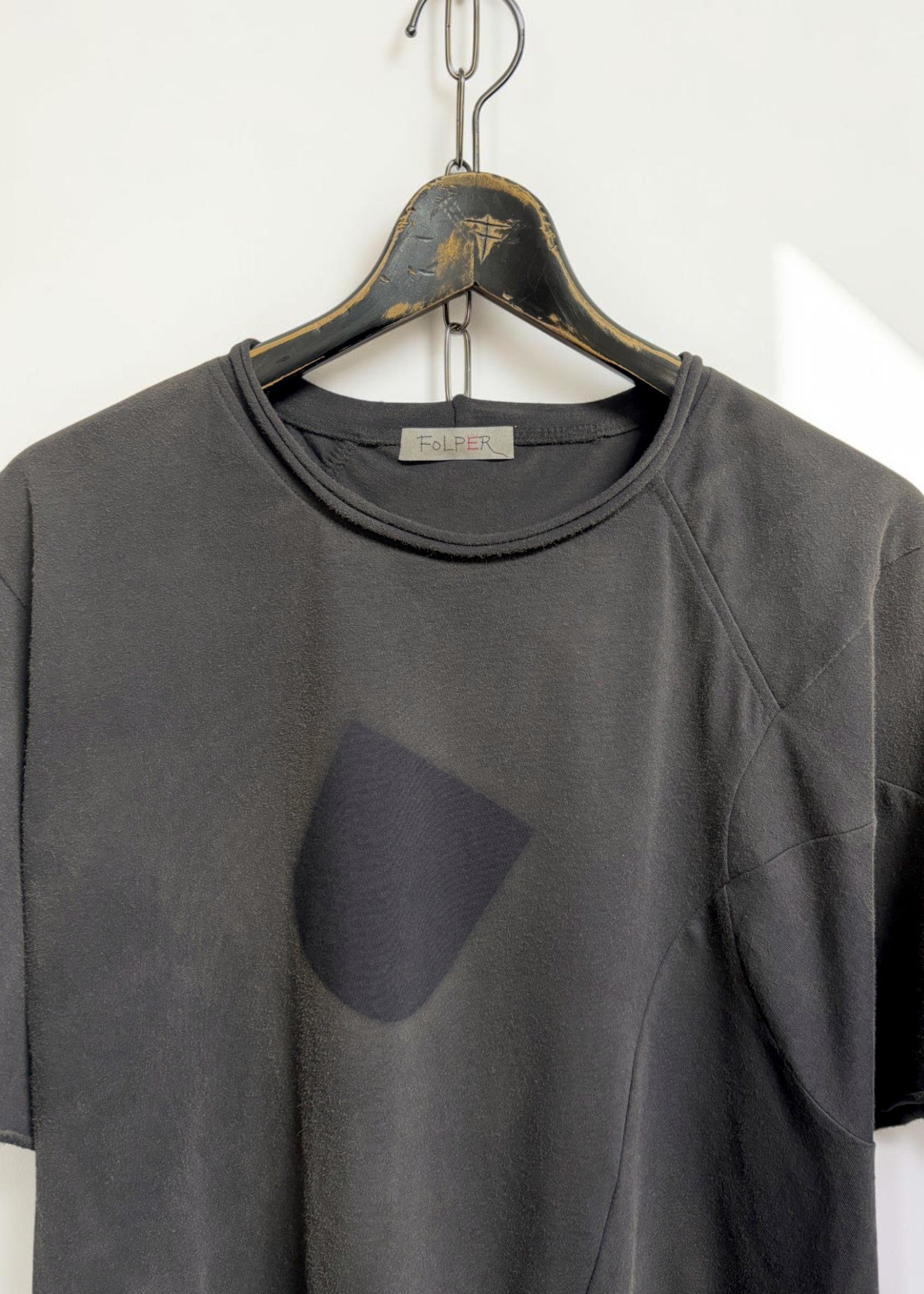 Sun-Faded Effect Offset Short-Sleeve Tee [NV]