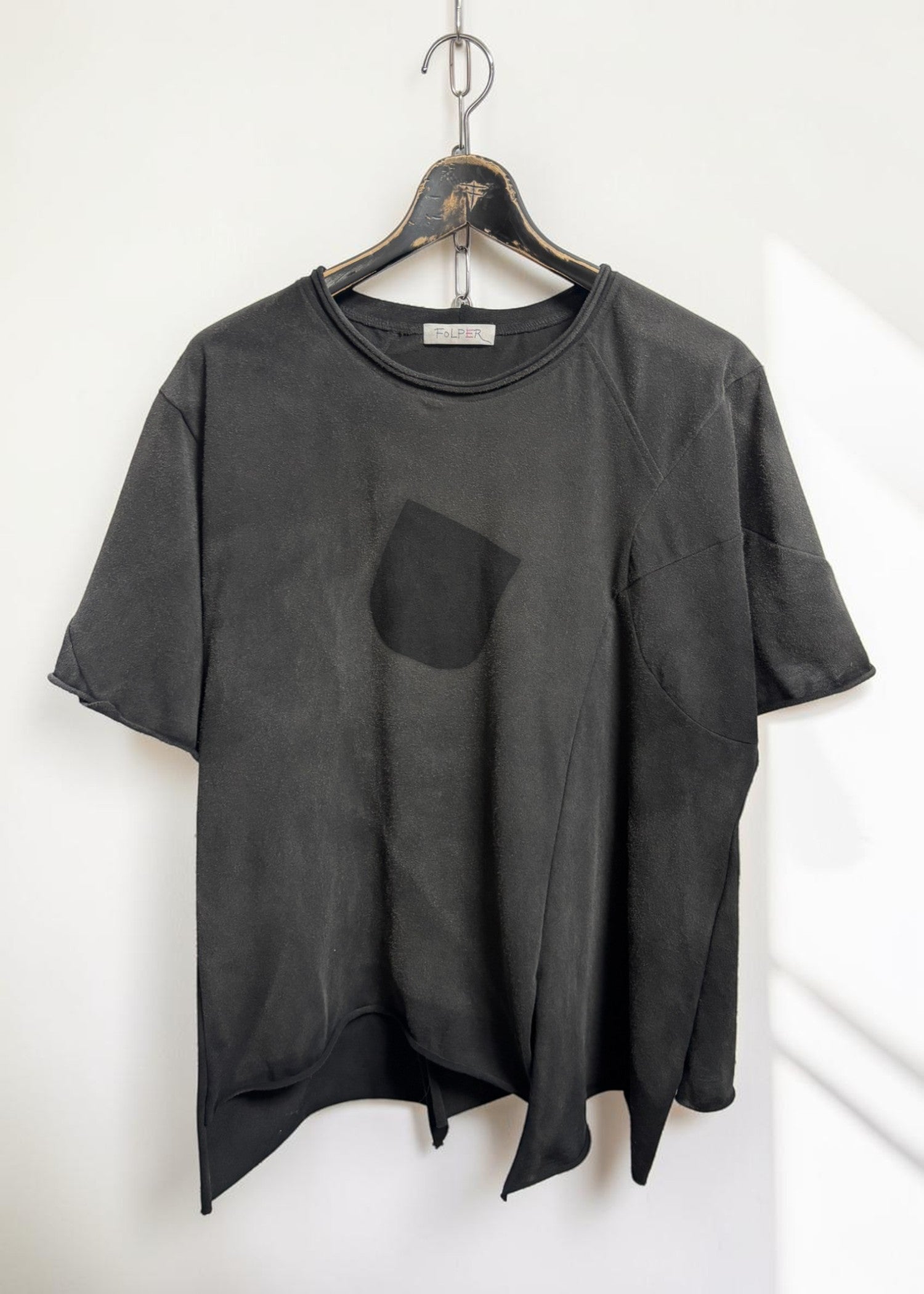 Sun-Faded Effect Offset Short-Sleeve Tee [BK]
